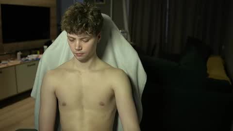 OLIVERERENMARCUSpvt is open online show from April 1, 3:09 pm