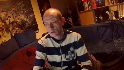 Sven online show from November 4, 8:10 pm