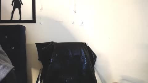 Thomas online show from November 4, 3:51 am