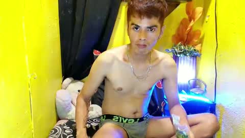 Snapshot of _urbabypam chatting on March 3, 7:07 am  Urjerick online show from March 3, 7:07 am