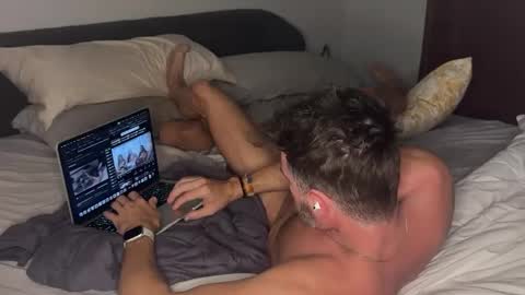 a191980 online show from October 17, 3:43 am