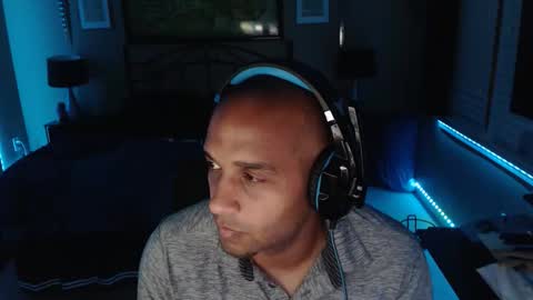 a4orce online show from April 12, 1:20 am