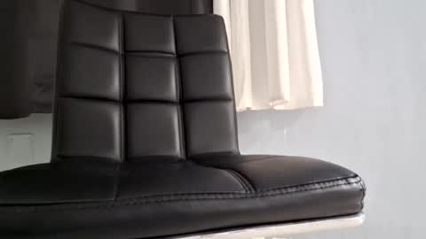 XXL online show from February 2, 9:02 pm