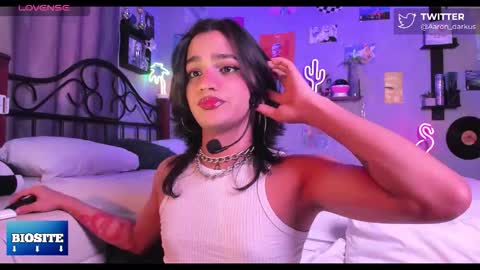 Aaron  online show from February 10, 3:28 pm