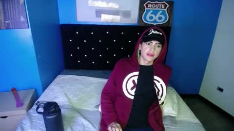 Snapshot of aaron_fordd chatting on October 17, 11:53 pm Aaron fordd online show from October 17, 11:53 pm