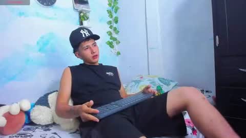 aaron_mercury online show from July 17, 2:41 am