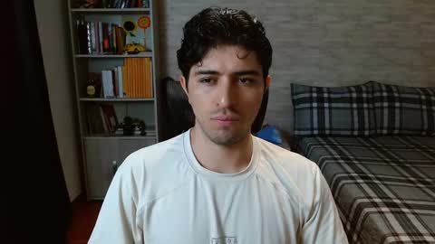 Aaron online show from February 15, 8:17 pm