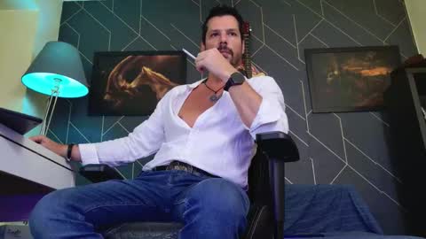 Aaron online show from March 12, 6:04 pm