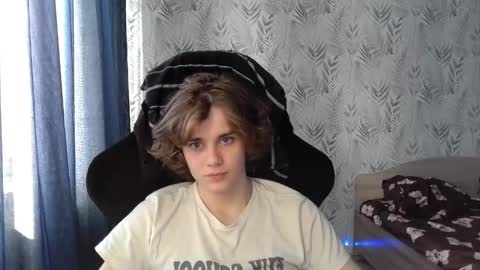 Snapshot of abbysal_blade chatting on February 1, 8:29 am abbysal_blade online show from February 1, 8:29 am