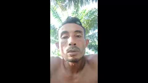 abdulwaris7072 online show from December 23, 8:23 am