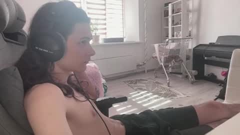 hi  cum in pvt noi extra tip online show from May 21, 11:15 am
