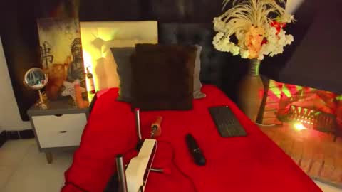 Abril online show from April 18, 6:20 pm