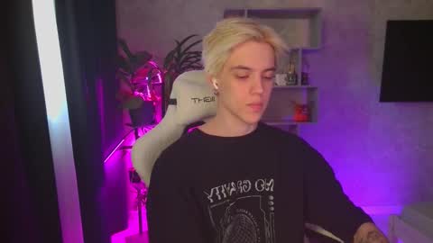 Nick online show from November 17, 4:26 am