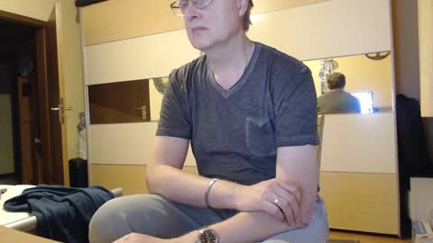 ach471 online show from December 11, 7:32 am