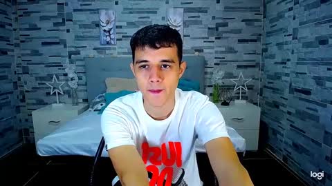 Snapshot of adam_hot11 chatting on October 7, 10:36 pm adam hot11 online show from October 7, 10:36 pm