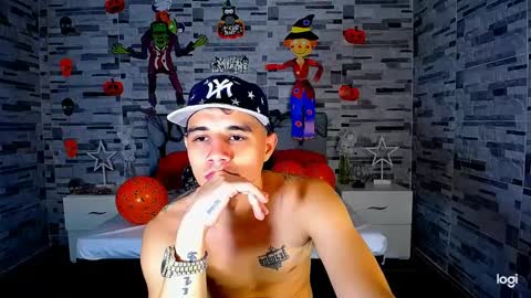 Snapshot of adam_hot11 chatting on October 9, 10:58 pm adam hot11 online show from October 9, 10:58 pm