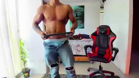 Adam Valencia online show from September 22, 4:28 pm