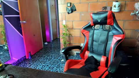 Adam Valencia online show from February 21, 3:43 pm