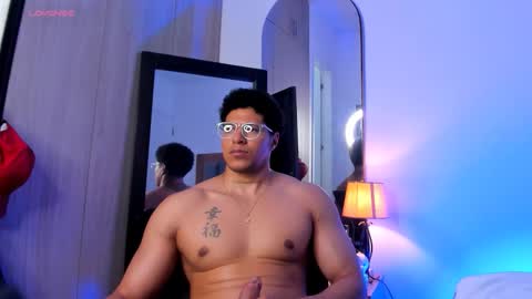 adambrocs1 online show from March 17, 3:58 pm