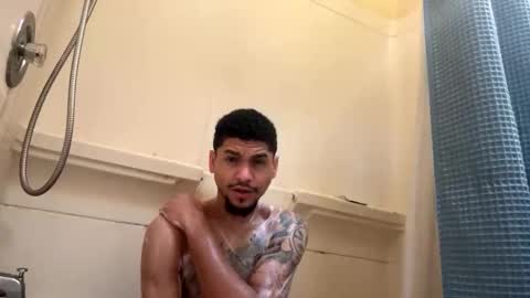 adiandaddy online show from December 5, 3:52 pm