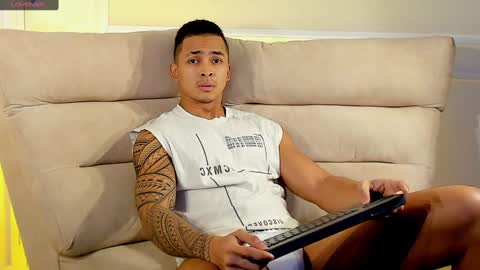 Adonis online show from December 13, 5:16 am