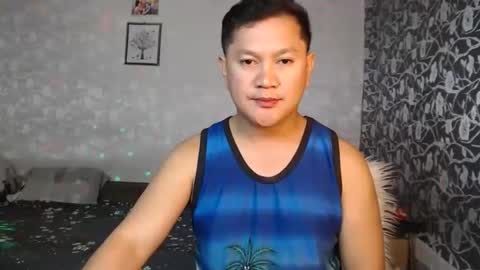 adorableasianboy online show from April 7, 5:46 pm