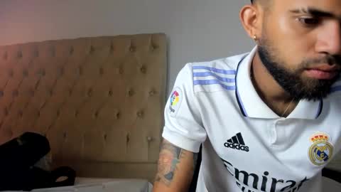 Snapshot of adri_sexboy229 chatting on September 12, 12:27 pm adri_sexboy229 online show from September 12, 12:27 pm