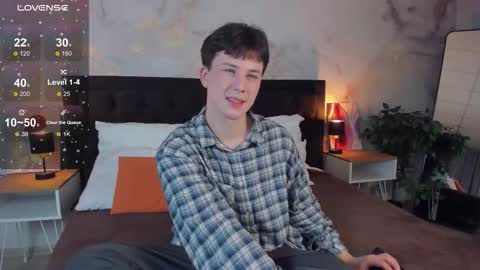 adrianoaubert online show from September 28, 6:11 am