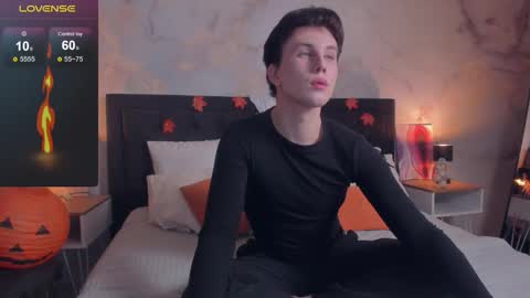 adrianoaubert online show from October 27, 4:15 am