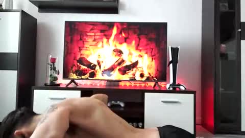 Snapshot of adrianohunt chatting on December 19, 9:29 am Adriano online show from December 19, 9:29 am