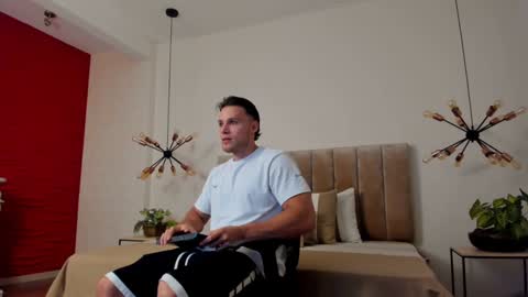 Snapshot of adrien_roche888 chatting on February 26, 12:27 am Adrein Roche online show from February 26, 12:27 am