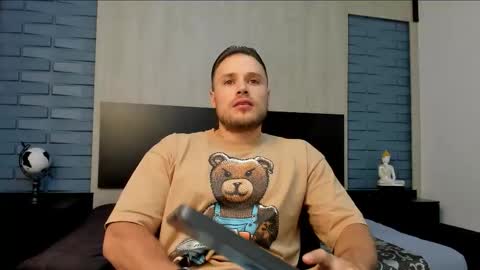 Adrein Roche online show from December 1, 9:40 pm