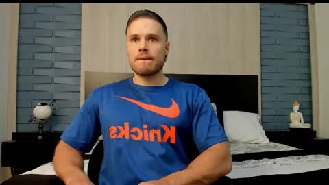 Adrein Roche online show from November 24, 9:38 pm