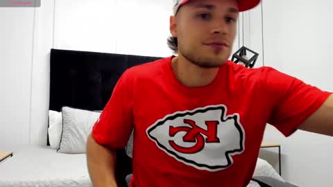 Snapshot of adrien_roche888 chatting on January 22, 11:11 pm Adrein Roche online show from January 22, 11:11 pm
