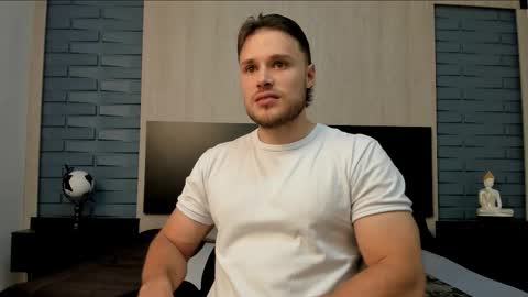 Adrein Roche online show from December 3, 11:11 pm