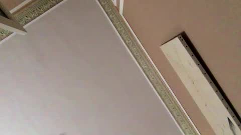 adrienfromparis online show from December 18, 9:49 am