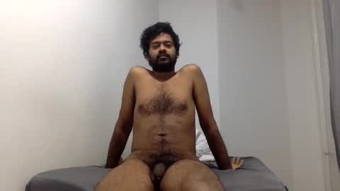 aggaggs online show from December 21, 4:26 pm