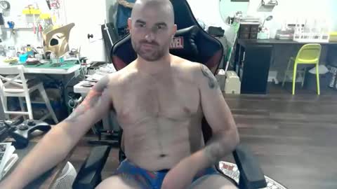 Aggieswing online show from December 11, 3:15 am