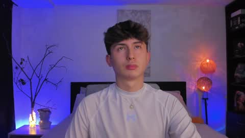 A H  online show from February 26, 4:03 am