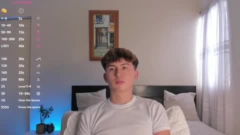 A H  online show from December 17, 8:21 pm