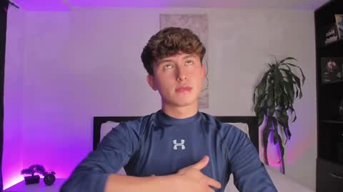 A H  online show from January 14, 10:55 pm