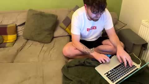 aiden_cc online show from April 30, 11:09 pm