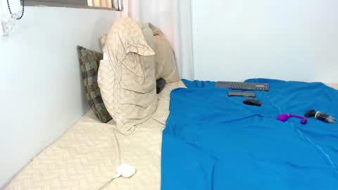 IAN online show from March 7, 9:45 pm