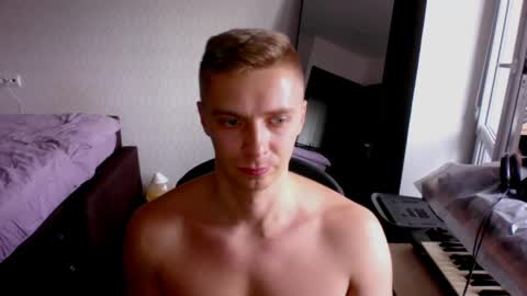 free your mind and your ass will follow online show from April 14, 3:00 pm
