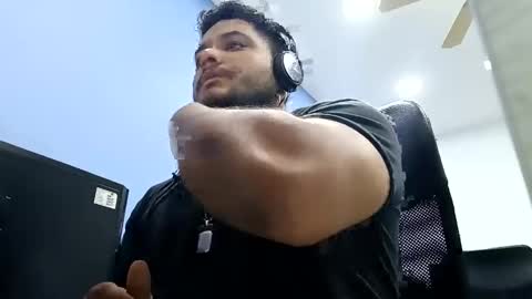 Esteban online show from February 1, 5:07 am