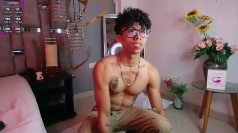 akazaboy online show from February 21, 2:17 am