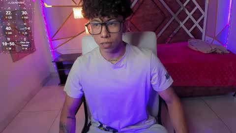 akazaboy online show from February 1, 4:14 am