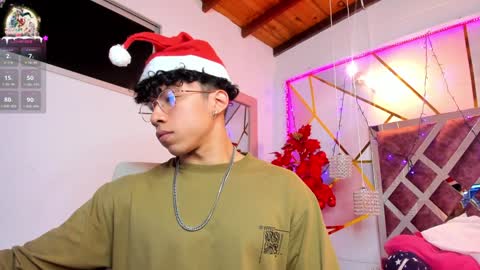 akazaboy online show from December 24, 4:11 am