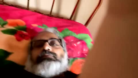 aladdin31673 online show from March 1, 10:10 pm