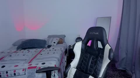 alan18n online show from February 23, 5:20 am